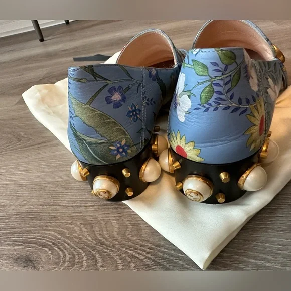 Gucci Loafers - Picture 3 of 5